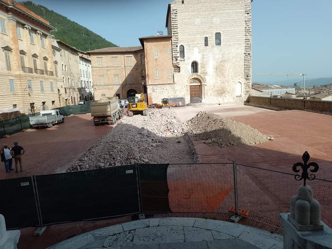 TUTELA ARCHEOLOGICA DURANTE I LAVORI DI PIAZZA GRANDE